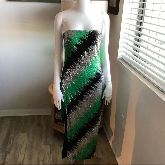 Nasty Gal Strapless Sequin Dress - Picture 4 of 8